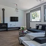 Thermis Luxury Villa, Willa Loutráki