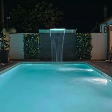 Thermis Luxury Villa, Λουτράκι