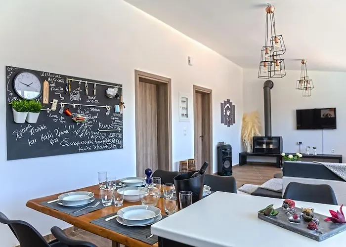 Thermis Luxury Villa, Вилла Лоутраки