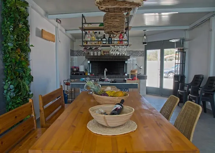 Thermis Luxury Villa, Villa Loutráki